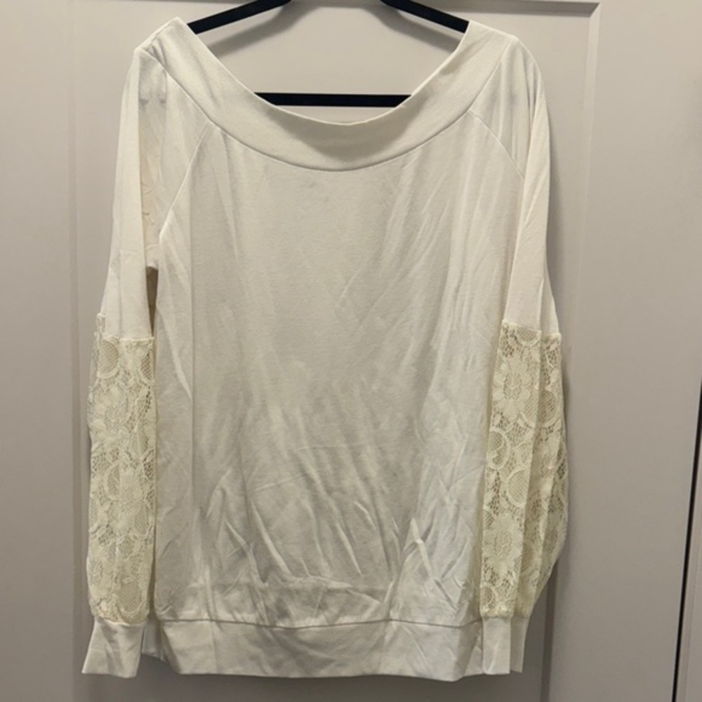 🆕 Daytrip Lace Sleeve Off The Shoulder Top. XL. NWOT!💥